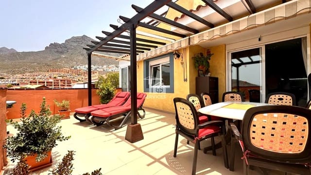 2 bedroom Flat for sale in Torviscas Centro y Alto, Adeje with pool garage - € 420,000 (Ref: 9475742)