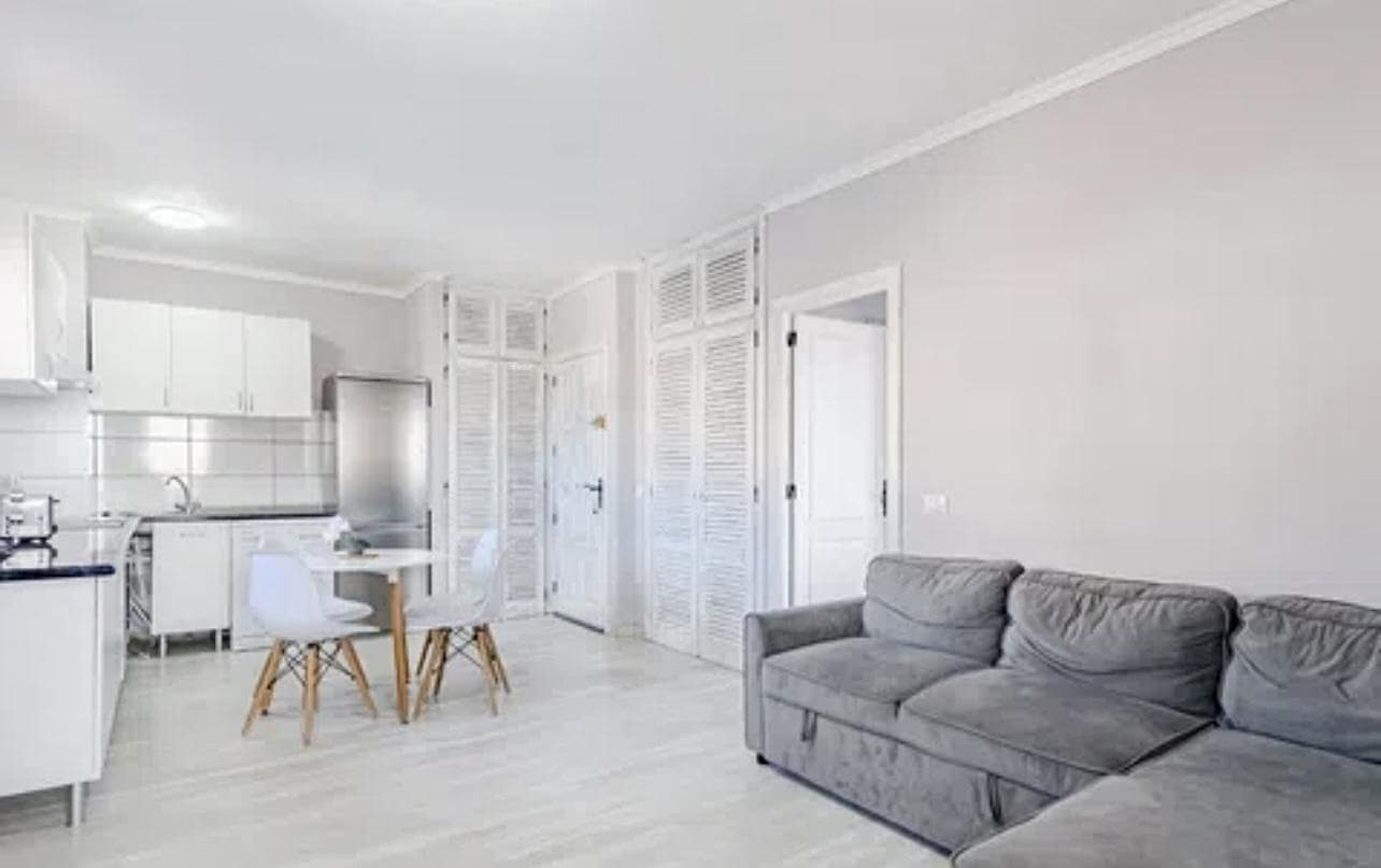 2 bedroom Flat for sale in Adeje with garage - € 295,000 (Ref: 9490009)