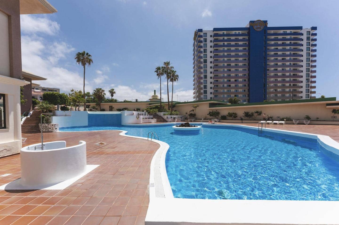 2 bedroom Flat for sale in Adeje with garage - € 295,000 (Ref: 9490009)