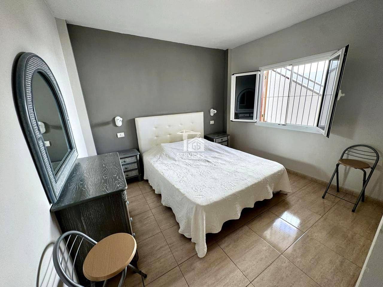 1 bedroom Flat for sale in Arona with pool garage - € 235,000 (Ref: 9490011)