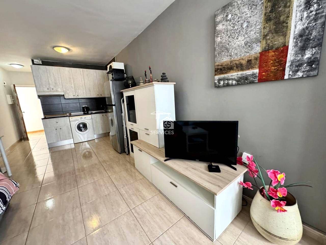 1 bedroom Flat for sale in Arona with pool garage - € 235,000 (Ref: 9490011)