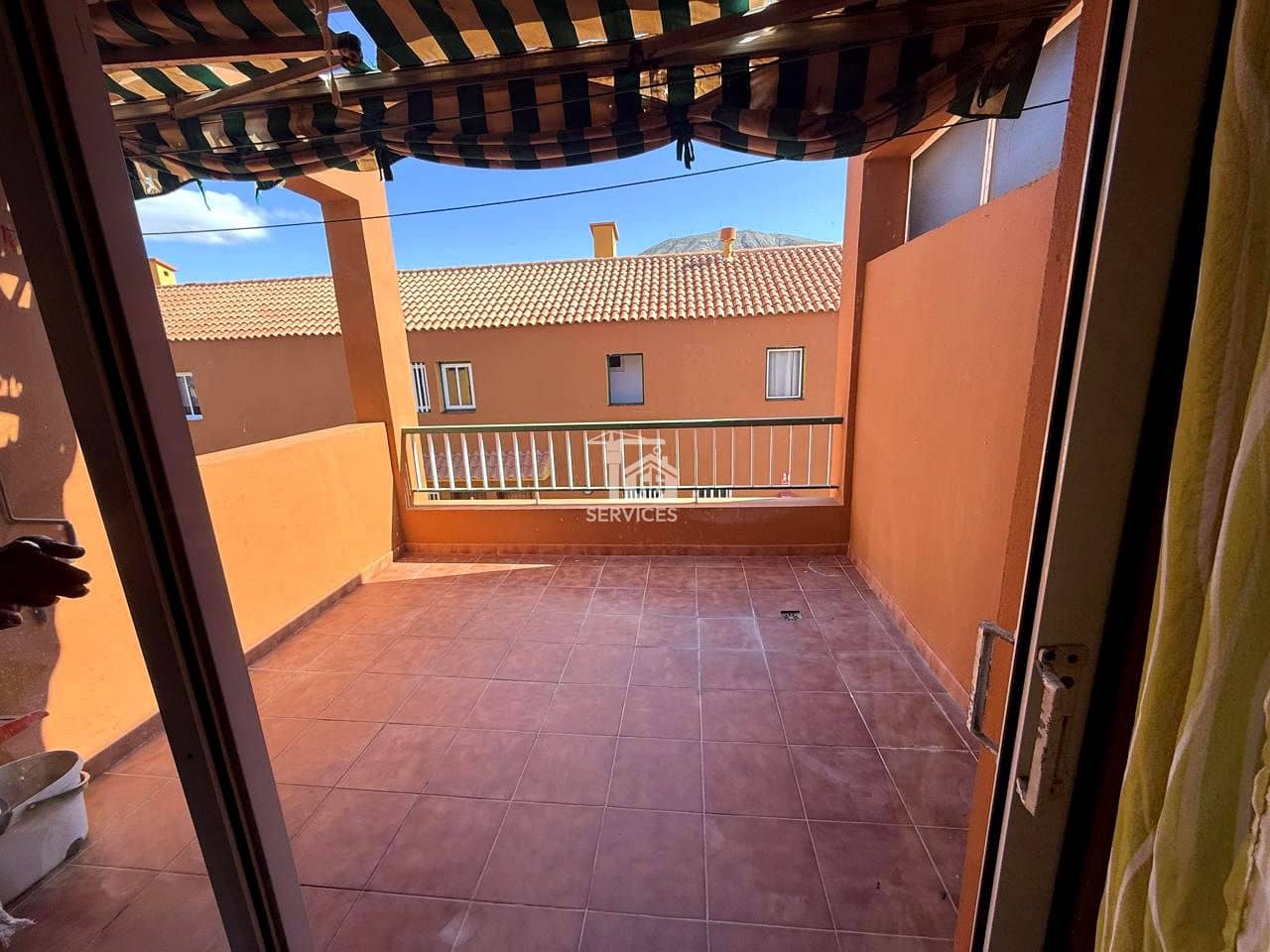 1 bedroom Flat for sale in Arona with pool - € 240,000 (Ref: 9490100)