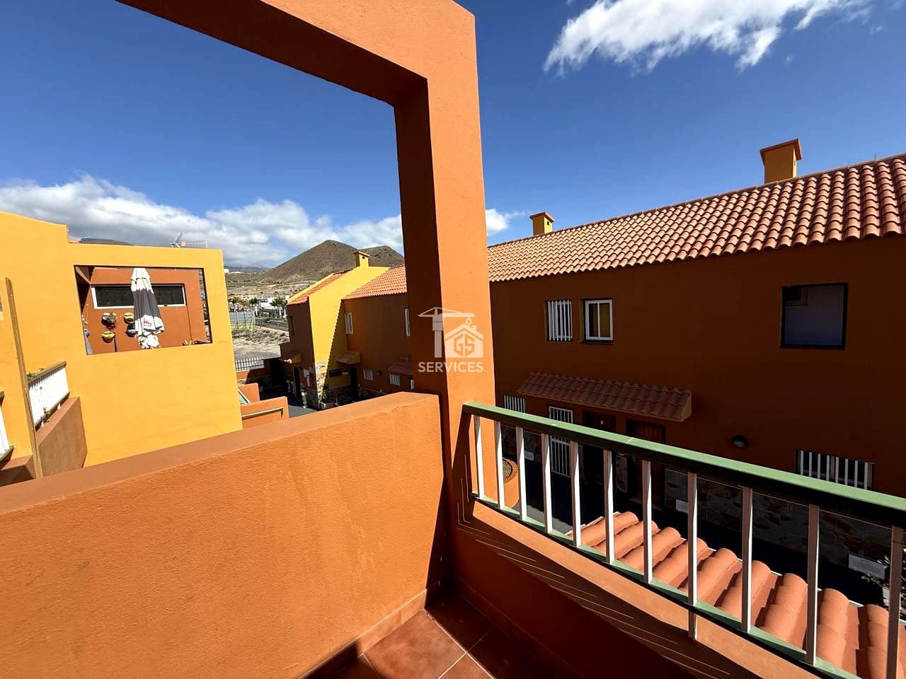 1 bedroom Flat for sale in Arona with pool - € 240,000 (Ref: 9490100)