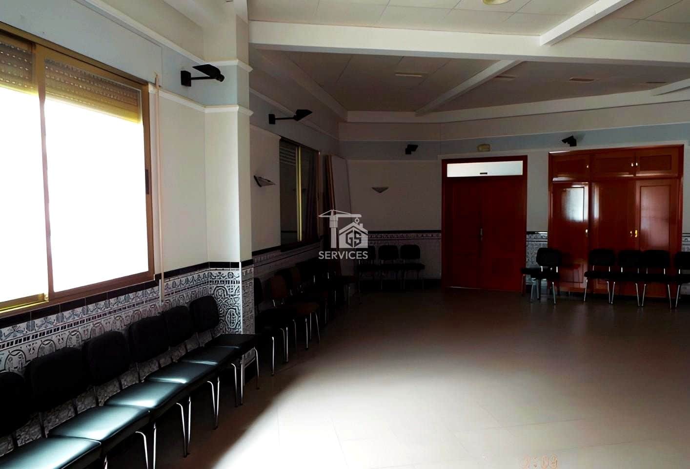 7 bedroom Business for sale in Parrillas with garage - € 380,000 (Ref: 9494231)