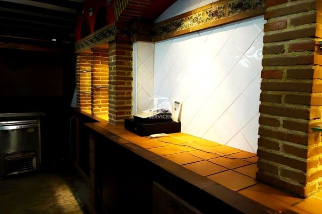 7 bedroom Business for sale in Pulgar with garage - € 380,000 (Ref: 9494231)