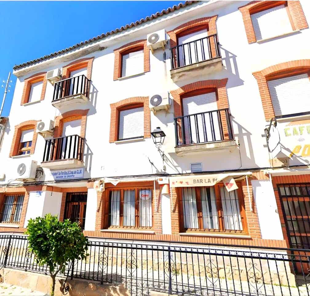 7 bedroom Business for sale in Parrillas with garage - € 380,000 (Ref: 9494231)