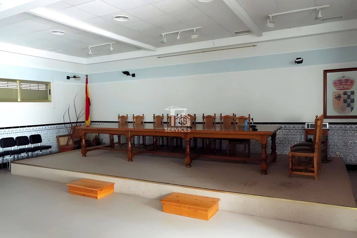 7 bedroom Business for sale in Parrillas with garage - € 380,000 (Ref: 9494231)