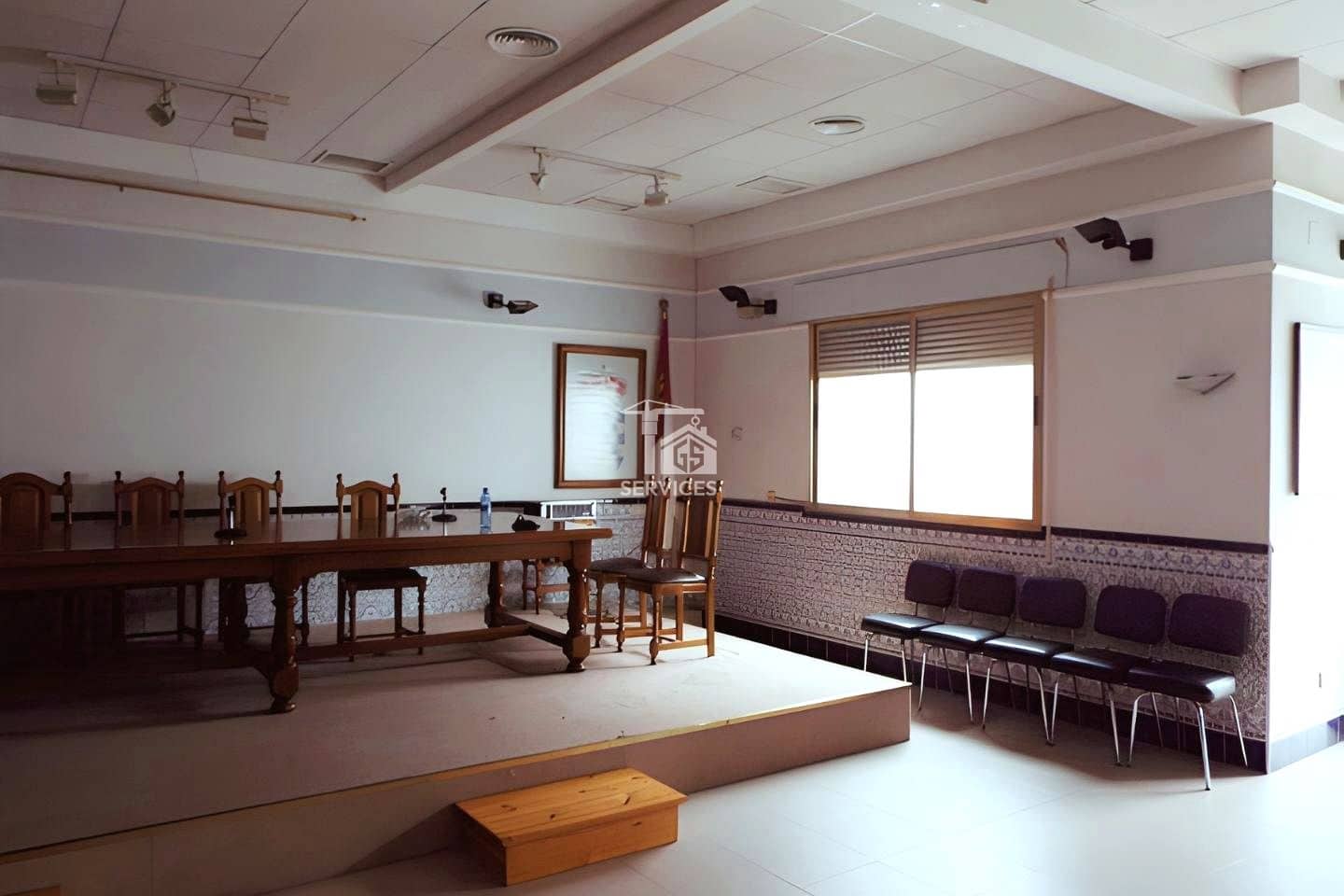 7 bedroom Business for sale in Parrillas with garage - € 380,000 (Ref: 9494231)