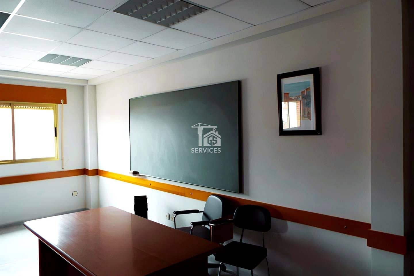 7 bedroom Business for sale in Parrillas with garage - € 380,000 (Ref: 9494231)