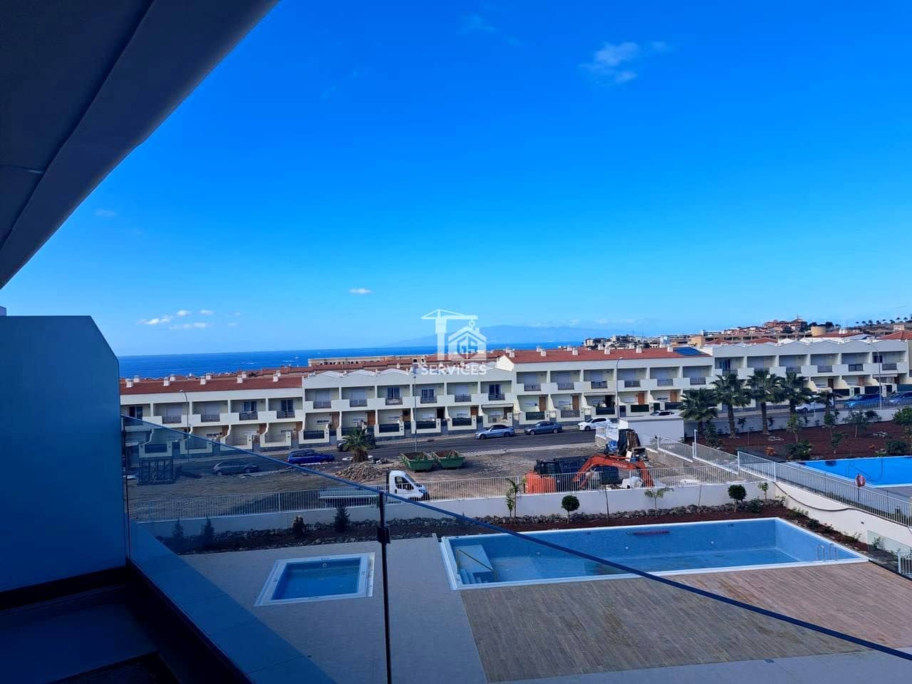 2 bedroom Flat for sale in Costa Adeje with pool garage - € 670,000 (Ref: 9494457)