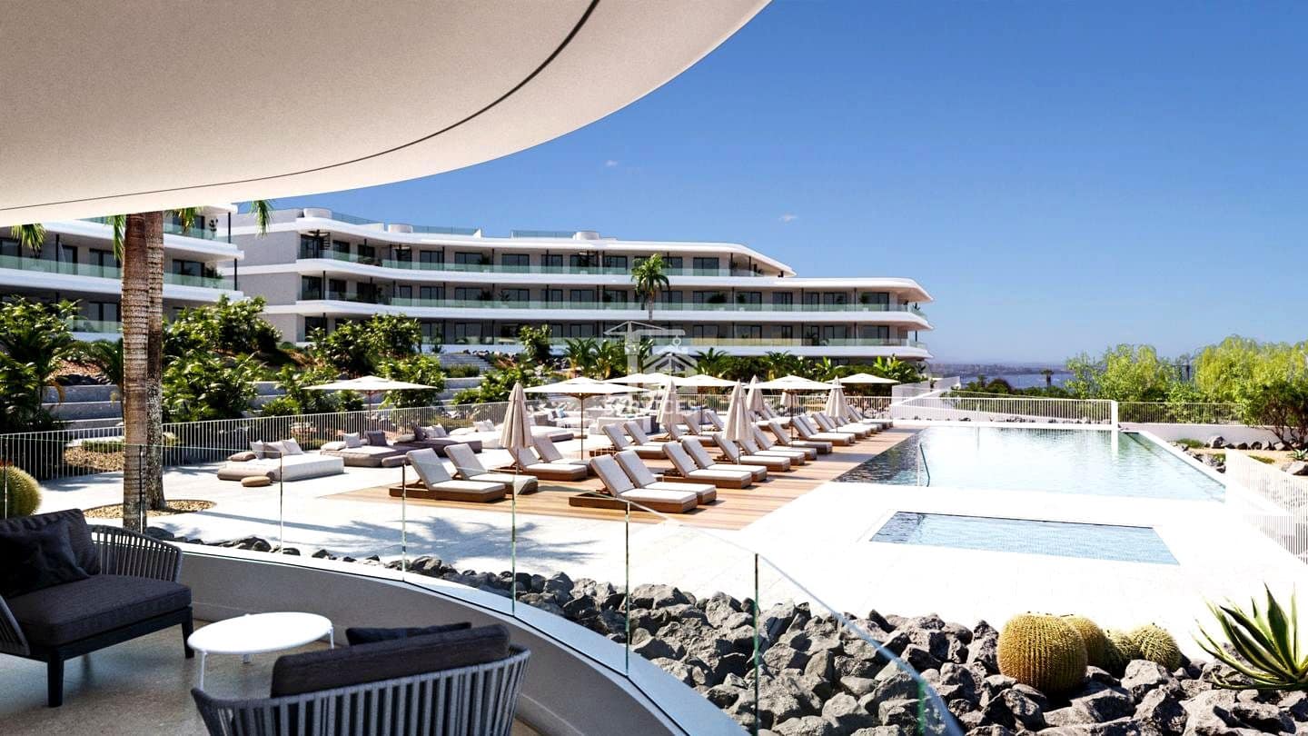 2 bedroom Flat for sale in Costa Adeje with pool garage - € 670,000 (Ref: 9494457)