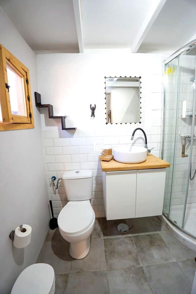 5 bedroom Villa for sale in Granadilla de Abona with garage - € 600,000 (Ref: 9499500)