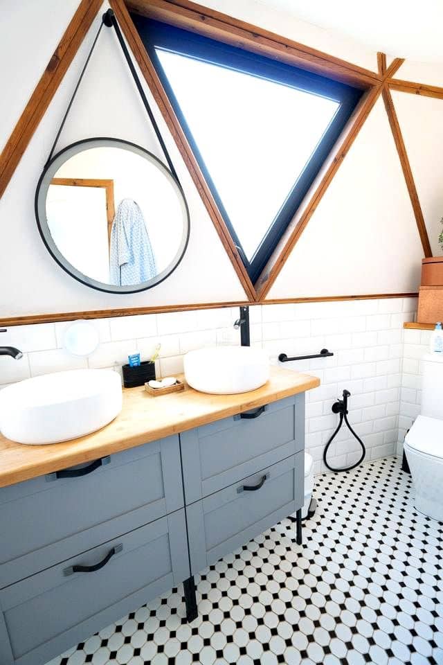 5 bedroom Villa for sale in Granadilla de Abona with garage - € 600,000 (Ref: 9499500)