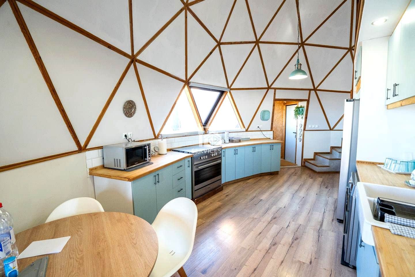 5 bedroom Villa for sale in Granadilla de Abona with garage - € 600,000 (Ref: 9499500)