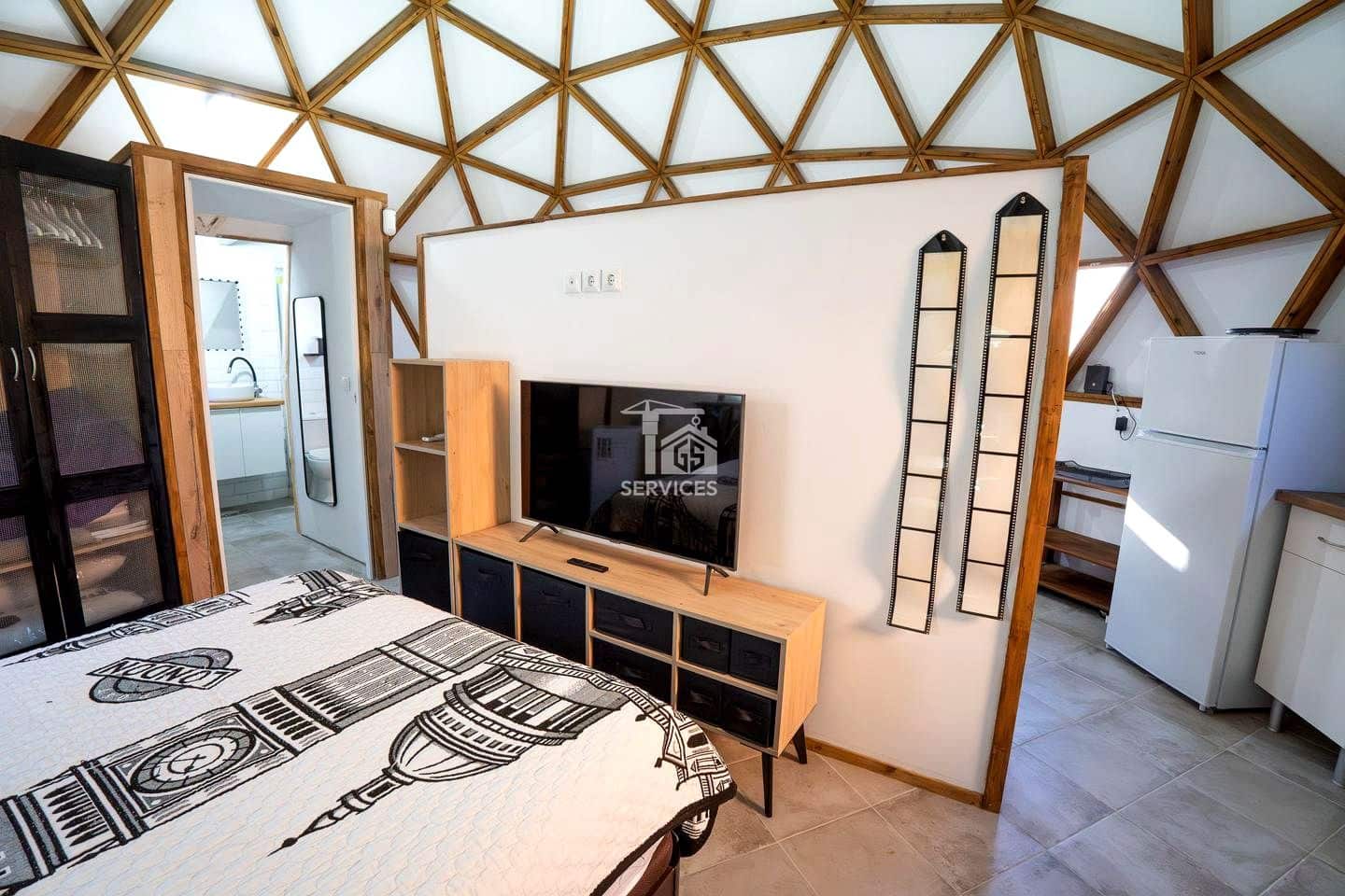 5 bedroom Villa for sale in Granadilla de Abona with garage - € 600,000 (Ref: 9499500)