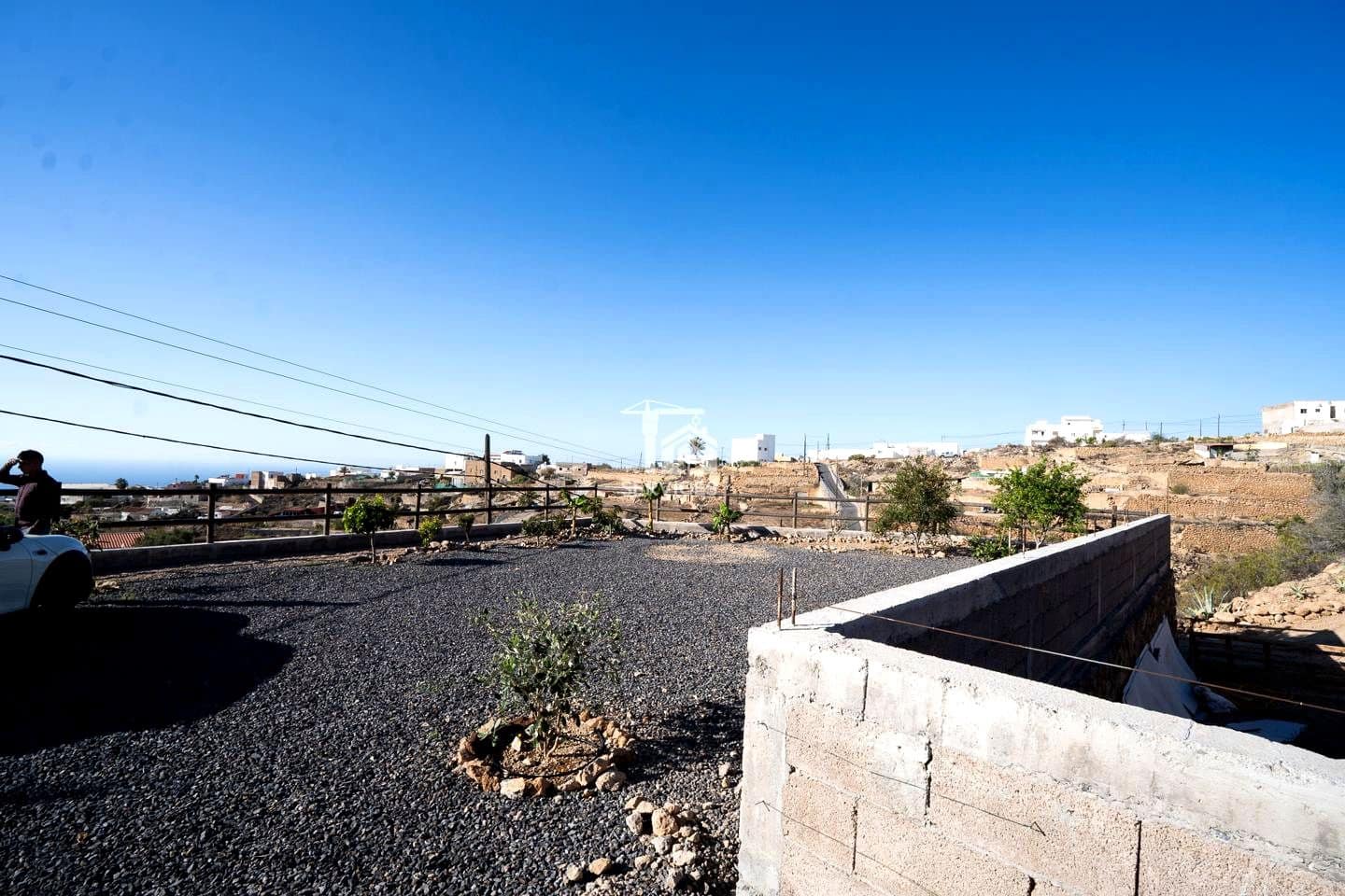 5 bedroom Villa for sale in Granadilla de Abona with garage - € 600,000 (Ref: 9499500)