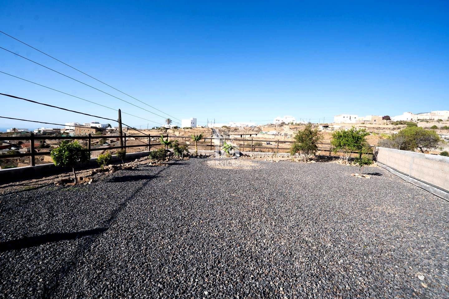 5 bedroom Villa for sale in Granadilla de Abona with garage - € 600,000 (Ref: 9499500)