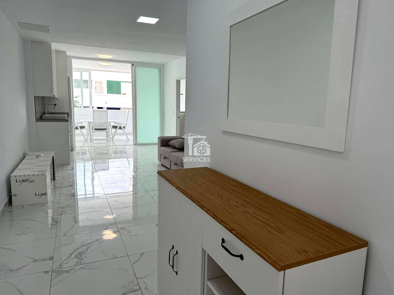 2 bedroom Flat for sale in Arona with pool garage - € 520,000 (Ref: 9499510)