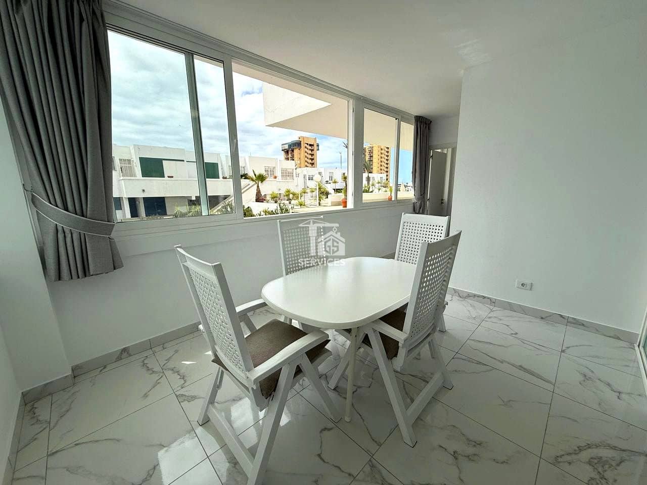 2 bedroom Flat for sale in Arona with pool garage - € 520,000 (Ref: 9499510)