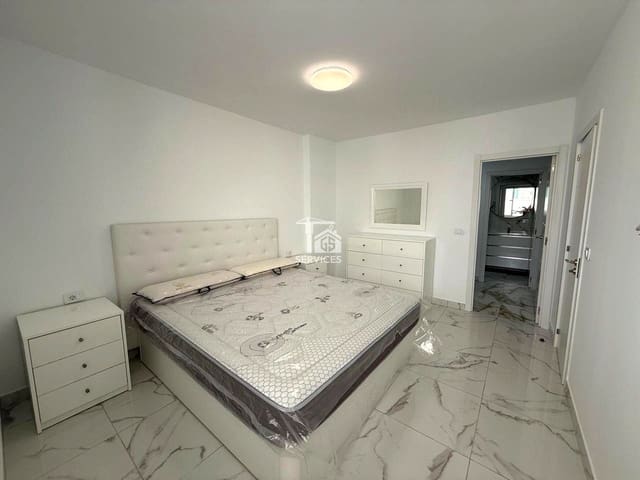 2 chambre Appartement à vendre à Los Cristianos, Arona avec piscine garage - 520 000 € (Ref: 9499510)