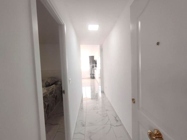 1 slaapkamer Flat te koop in Los Cristianos, Arona met zwembad garage - € 441.000 (Ref: 9499512)