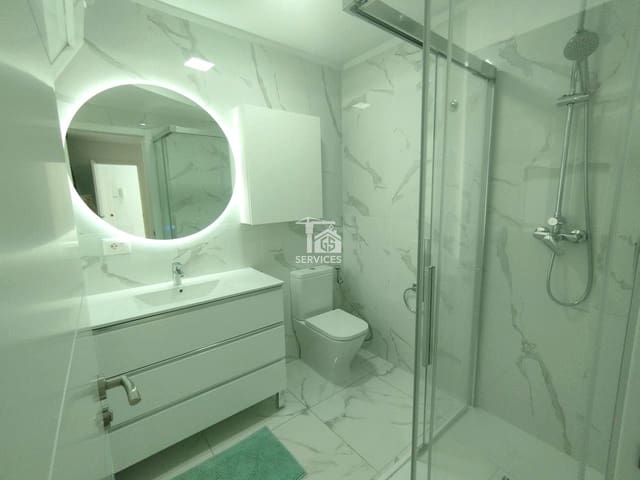 1 slaapkamer Flat te koop in Los Cristianos, Arona met zwembad garage - € 441.000 (Ref: 9499512)