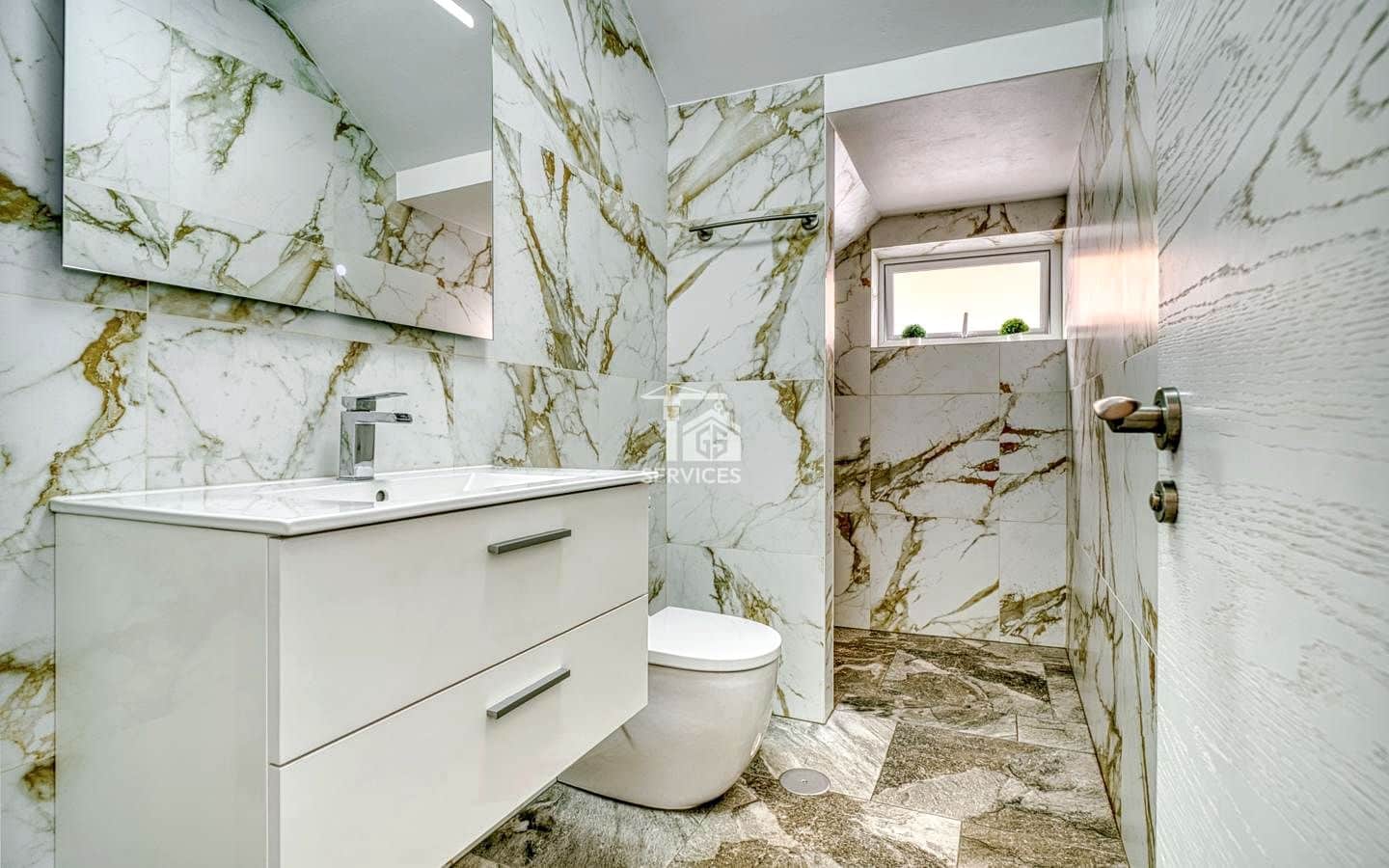 4 bedroom Villa for sale in Adeje with garage - € 799,000 (Ref: 9503550)