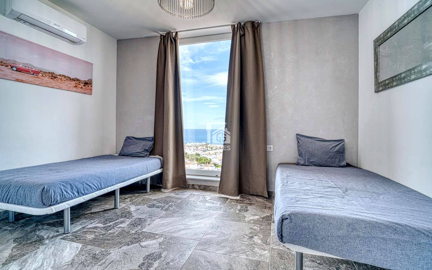 4 bedroom Villa for sale in Adeje with garage - € 799,000 (Ref: 9503550)