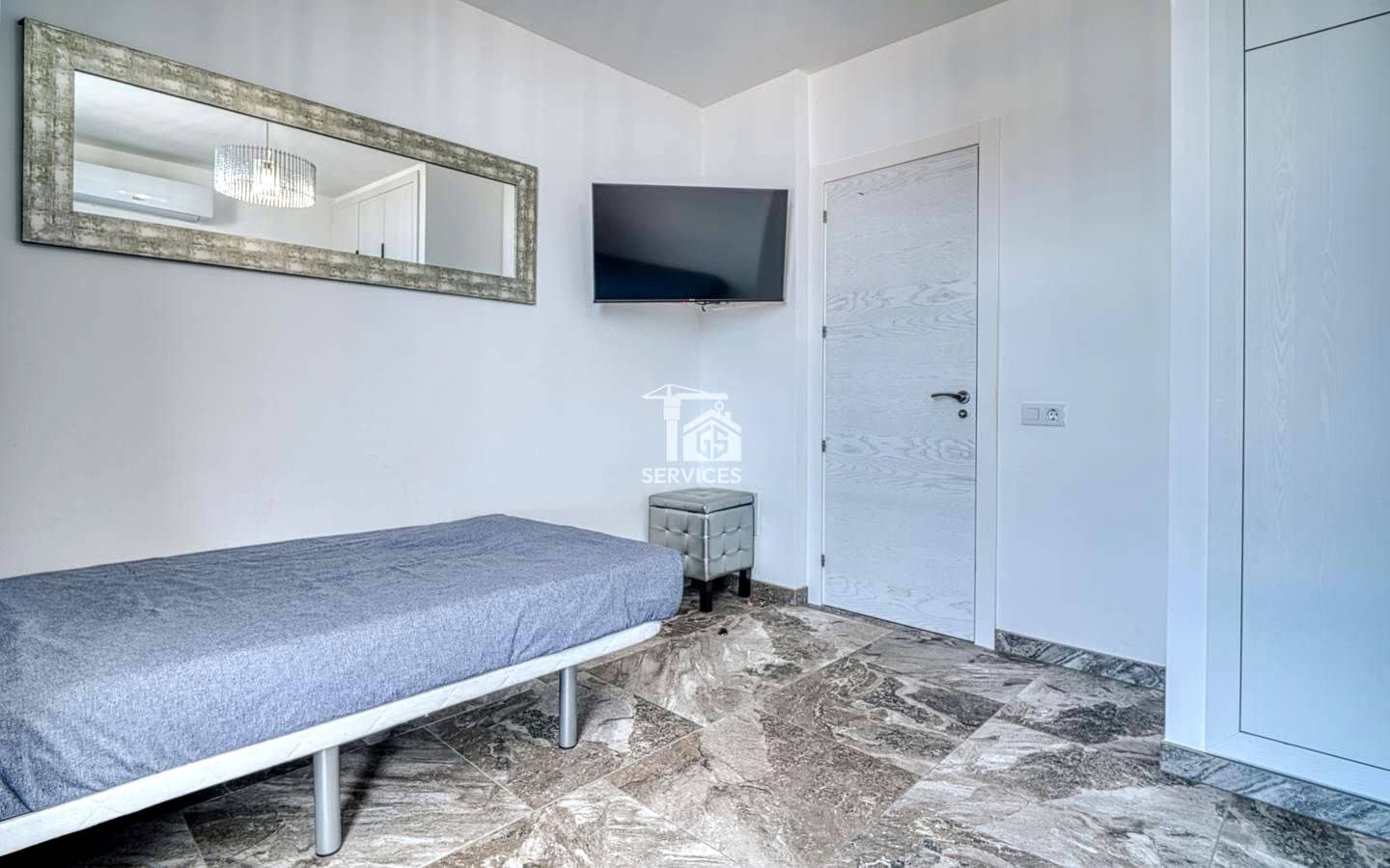 4 bedroom Villa for sale in Adeje with garage - € 799,000 (Ref: 9503550)