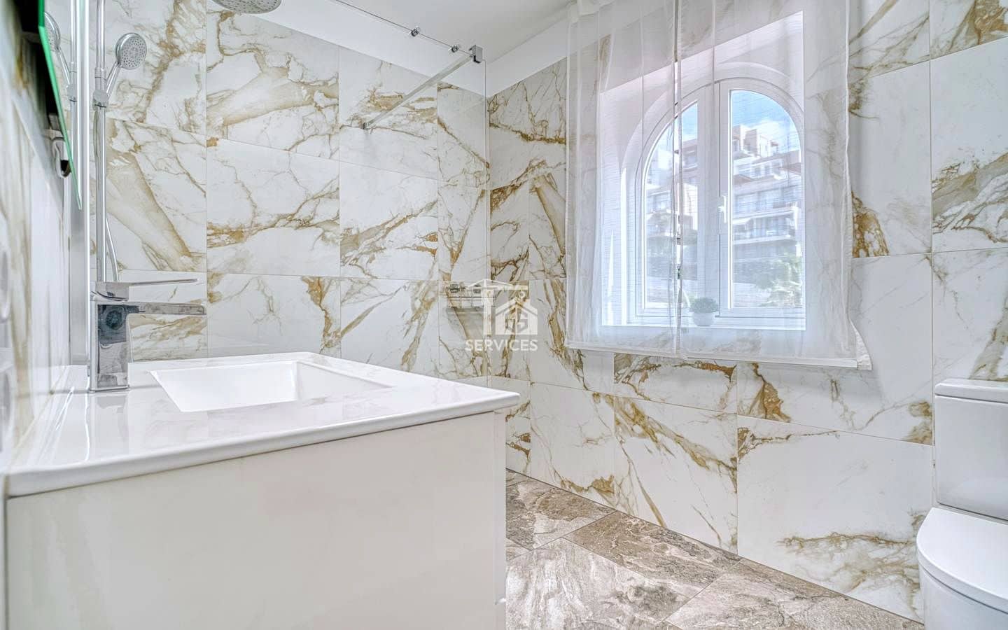 4 bedroom Villa for sale in Adeje with garage - € 799,000 (Ref: 9503550)