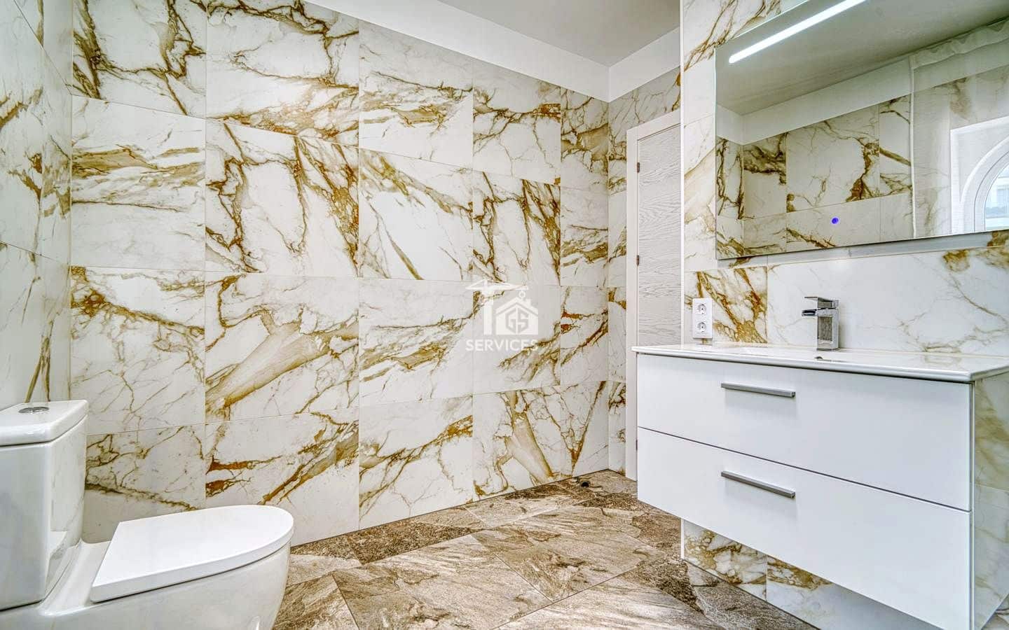 4 bedroom Villa for sale in Adeje with garage - € 799,000 (Ref: 9503550)