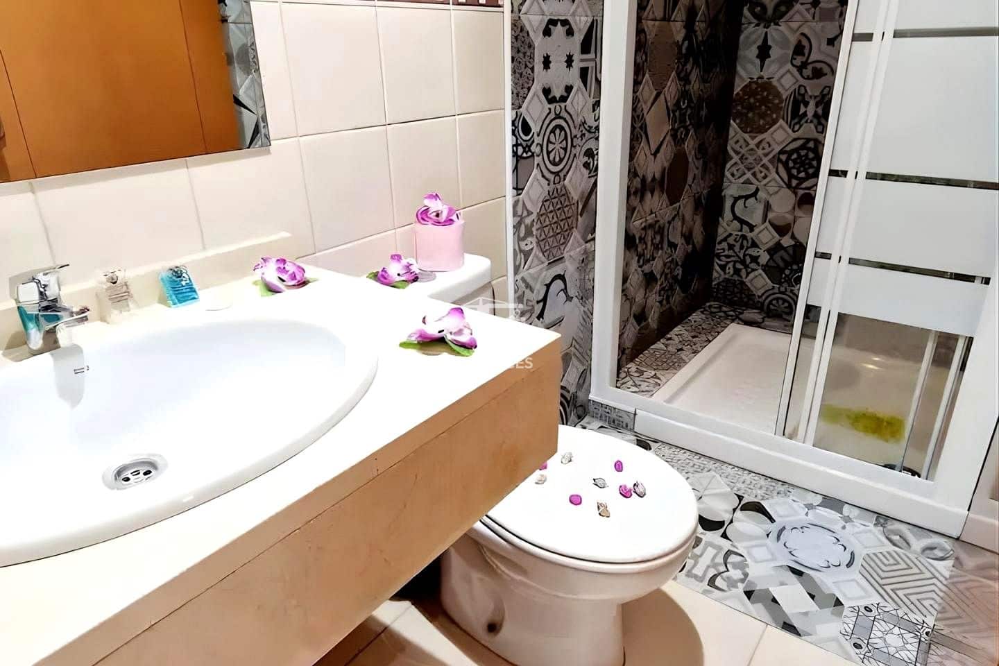 3 bedroom Villa for sale in Costa Adeje with pool garage - € 460,000 (Ref: 9516591)