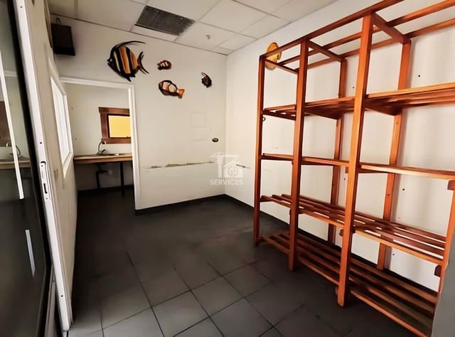 4 bedroom Business for sale in Puerto Santiago, Santiago del Teide - € 180,000 (Ref: 9517935)