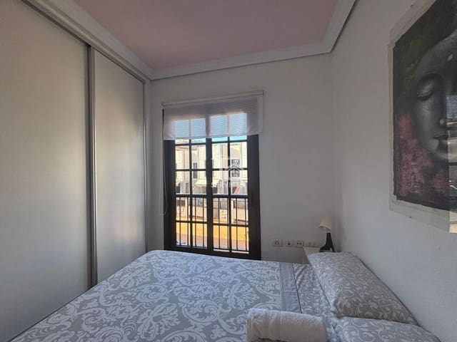 4 chambre Villa/Maison à vendre à El Medano, Granadilla de Abona avec garage - 747 000 € (Ref: 9523488)