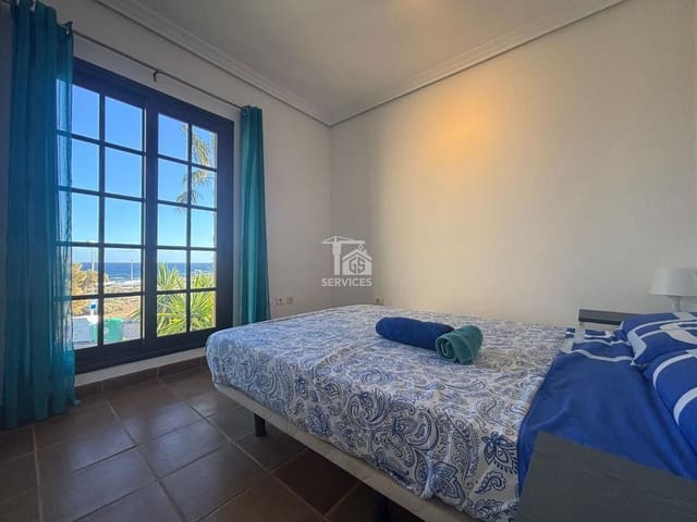 4 chambre Villa/Maison à vendre à El Medano, Granadilla de Abona avec garage - 747 000 € (Ref: 9523488)