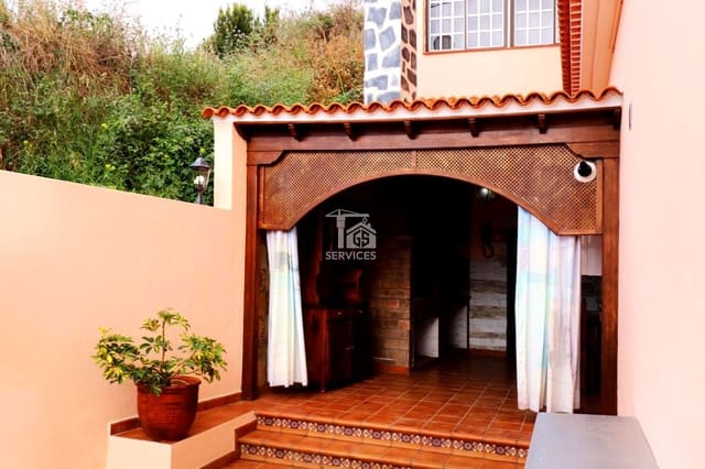 7 sypialnia Willa na sprzedaż w Los Silos z garażem - 650 000 € (Ref: 9525705)