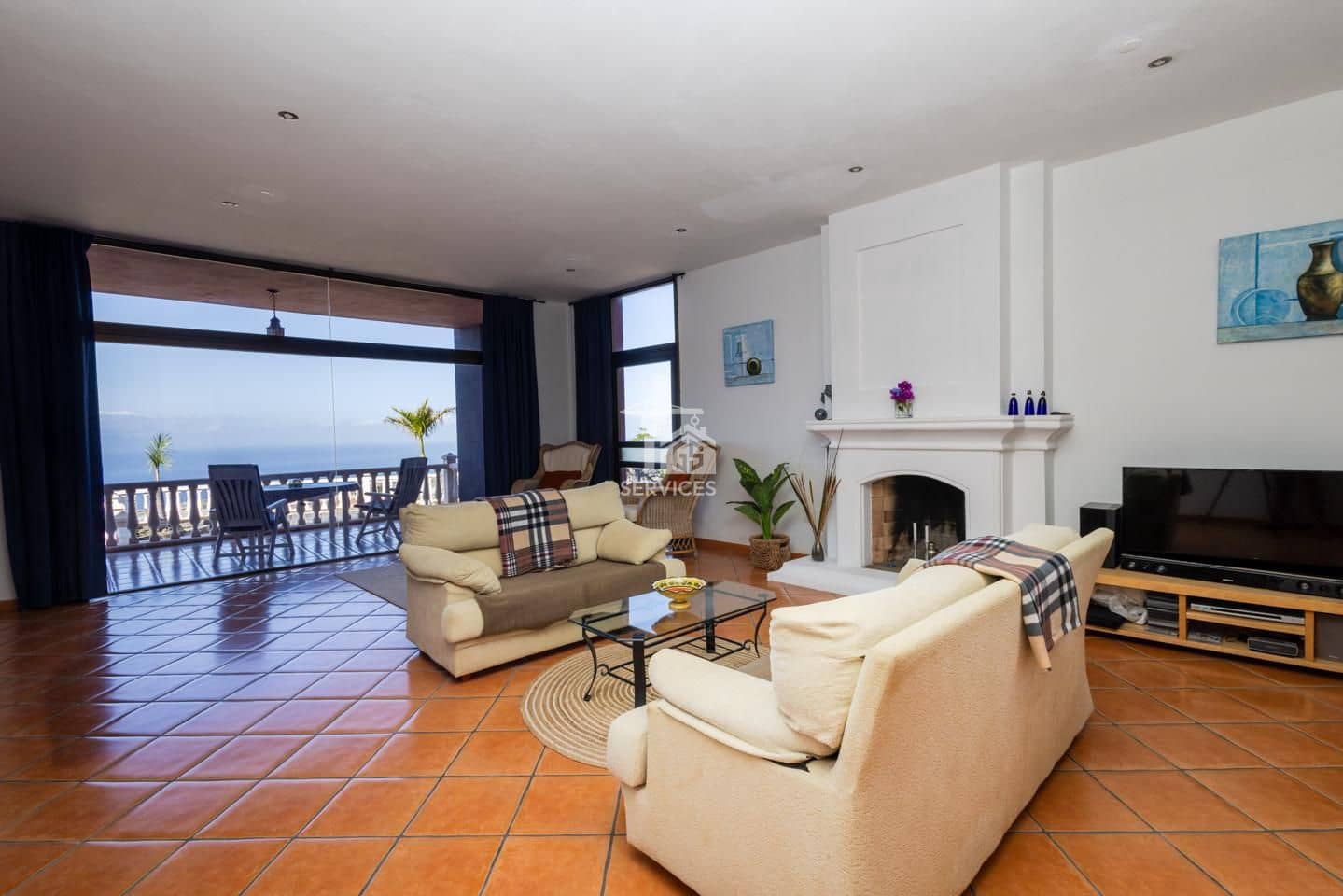 4 bedroom Villa for sale in Guia de Isora - € 720,000 (Ref: 9528667)