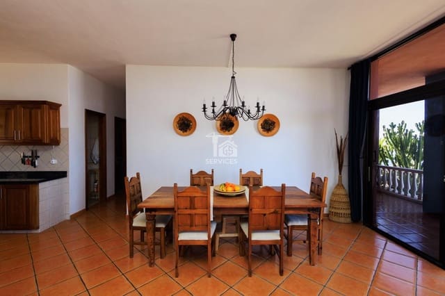 4 bedroom Villa for sale in Guía de Isora - € 720,000 (Ref: 9528667)