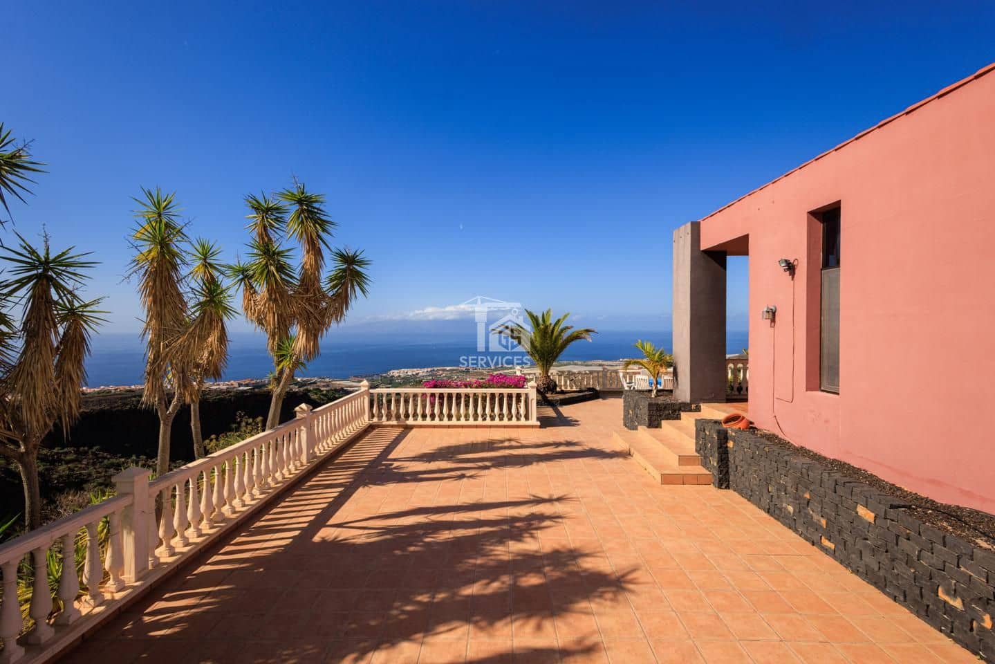 4 bedroom Villa for sale in Guia de Isora - € 720,000 (Ref: 9528667)
