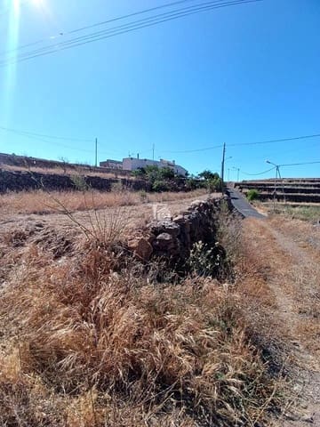 Grunde uden byggetilladelser til salg i Vilaflor - € 99.000 (Ref: 9529090)