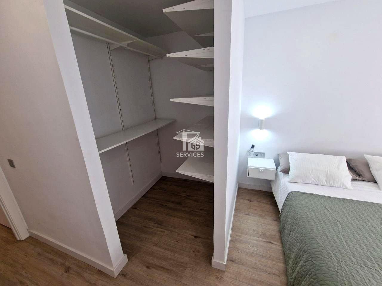 2 soverom Leilighet til salgs i Adeje med svømmebasseng garasje - € 335 000 (Ref: 9532917)