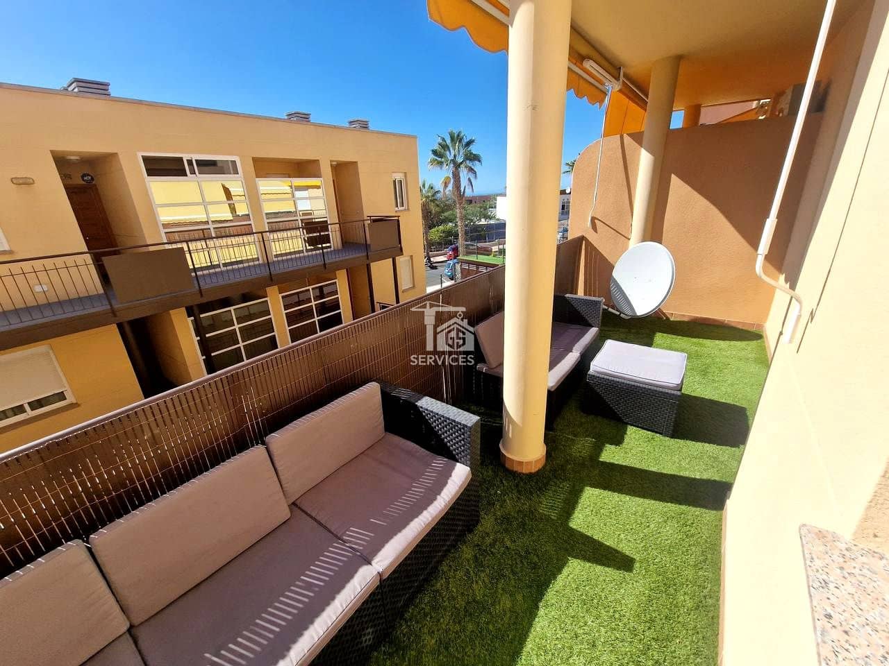 2 soverom Leilighet til salgs i Adeje med svømmebasseng garasje - € 335 000 (Ref: 9532917)