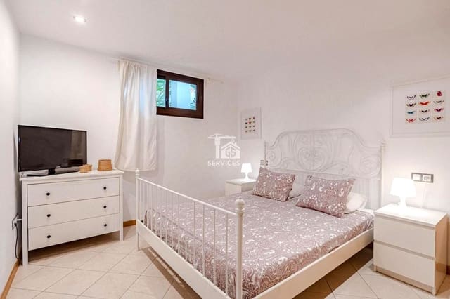 3 slaapkamer Flat te koop in Callao Salvaje - Playa Paraíso, Adeje met zwembad garage - € 425.000 (Ref: 9542572)