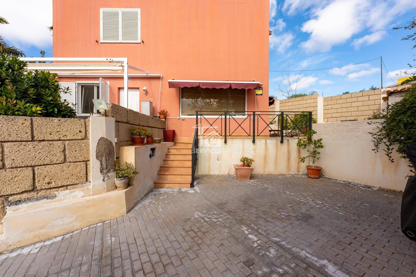 2 soverom Villa til salgs i Arona med garasje - € 335 000 (Ref: 9547176)