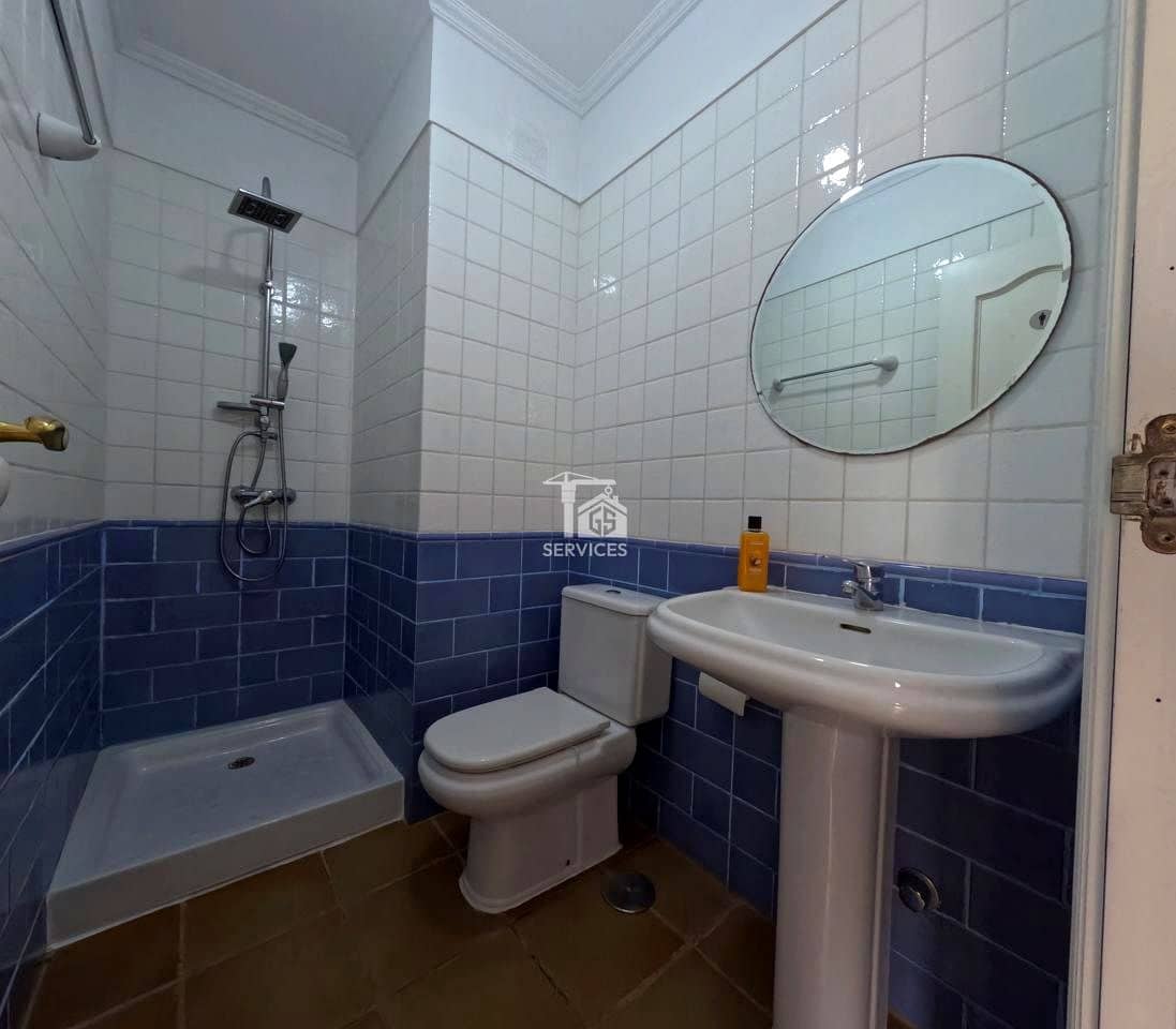 4 bedroom Villa for sale in Granadilla de Abona with garage - € 750,000 (Ref: 9559906)