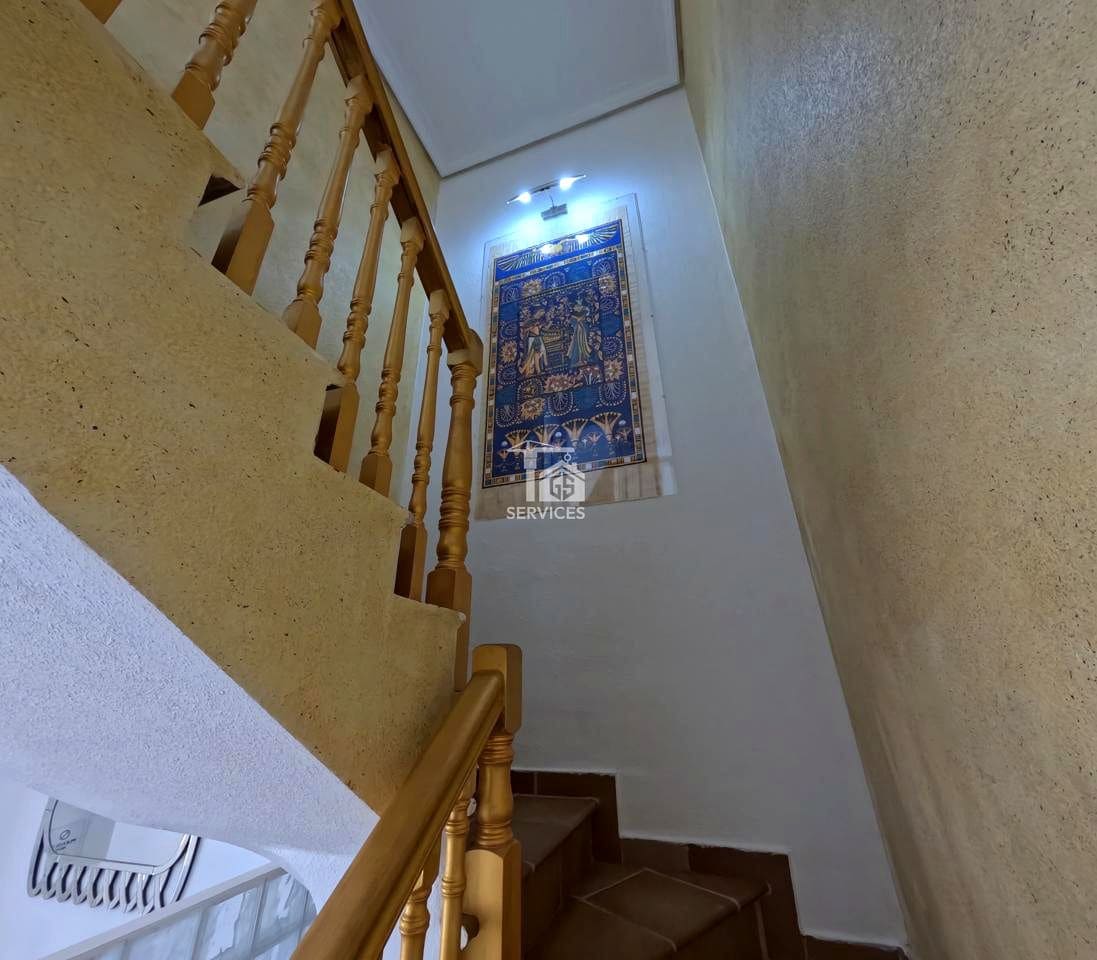 4 bedroom Villa for sale in Granadilla de Abona with garage - € 750,000 (Ref: 9559906)