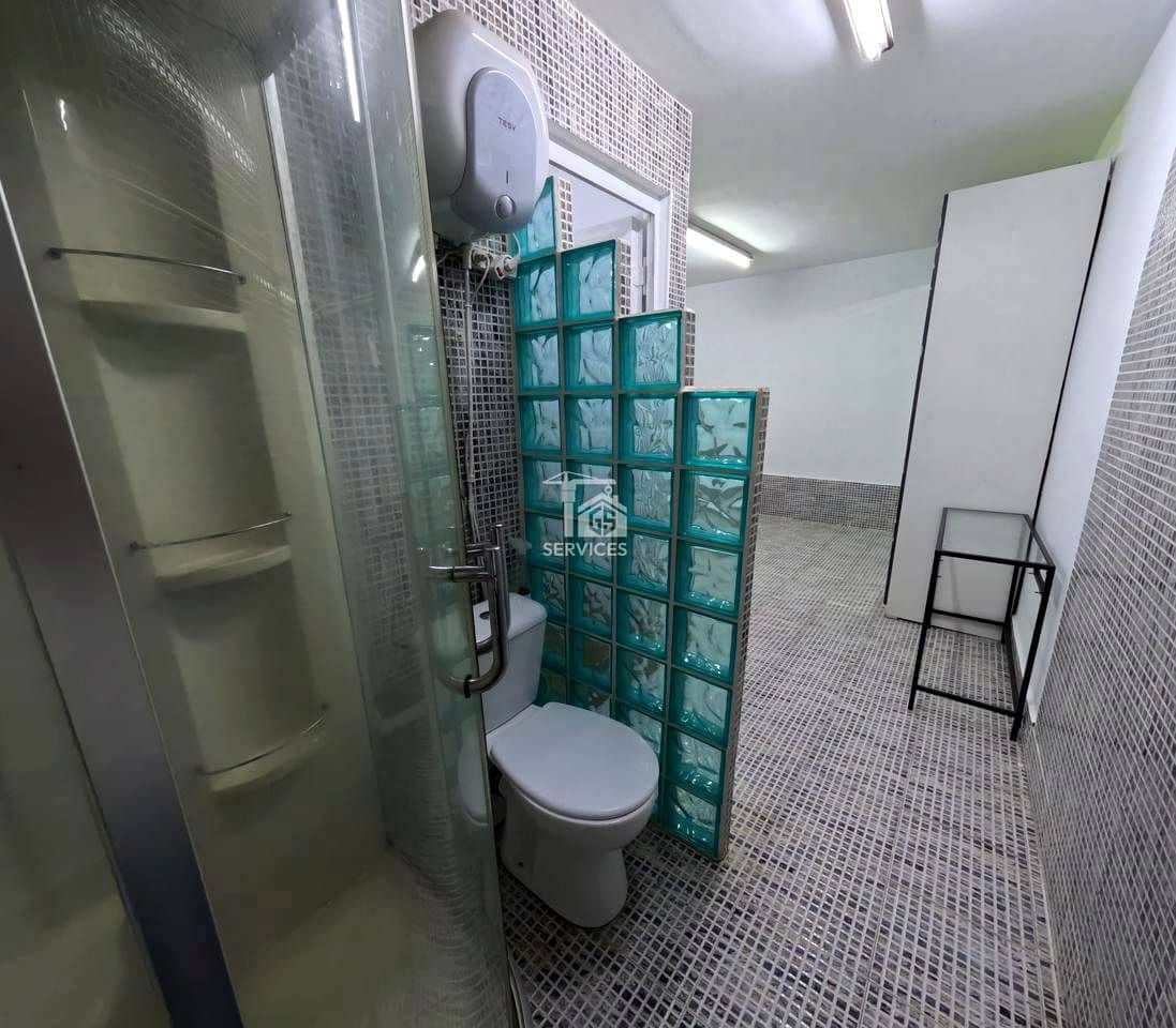 4 bedroom Villa for sale in Granadilla de Abona with garage - € 750,000 (Ref: 9559906)