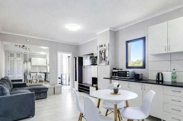 2 makuuhuone Asunto myytävänä paikassa Callao Salvaje - Playa Paraíso, Adeje mukana 
autotalli - 295 000 € (Ref: 9575174)