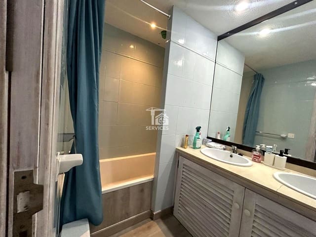 2 makuuhuone Asunto myytävänä paikassa Callao Salvaje - Playa Paraíso, Adeje mukana 
autotalli - 295 000 € (Ref: 9575174)