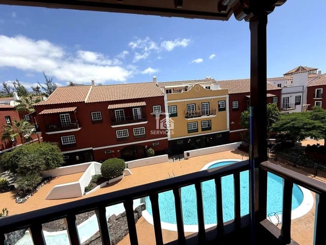 Chalet de 4 habitaciones en Casco Urbano, Adeje en venta con piscina garaje - 415.000 € (Ref: 9575175)